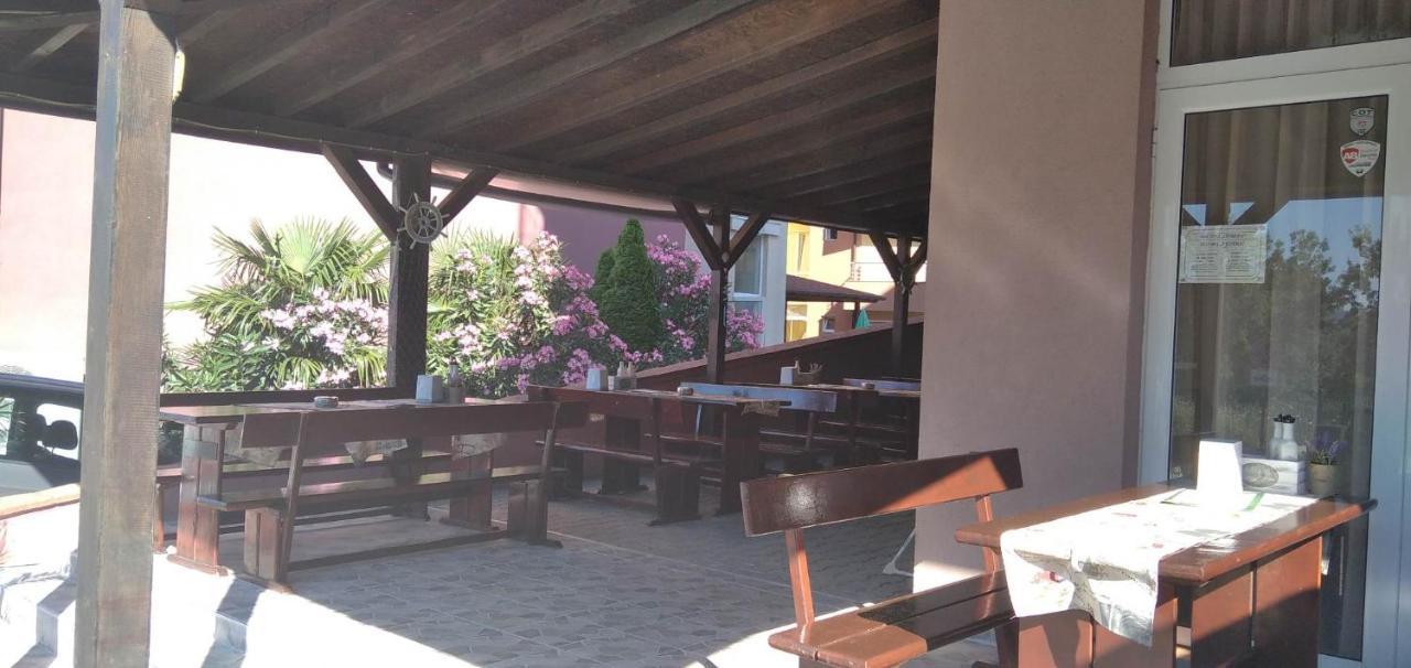 Guest Rooms Venera بريمورسكو المظهر الخارجي الصورة
